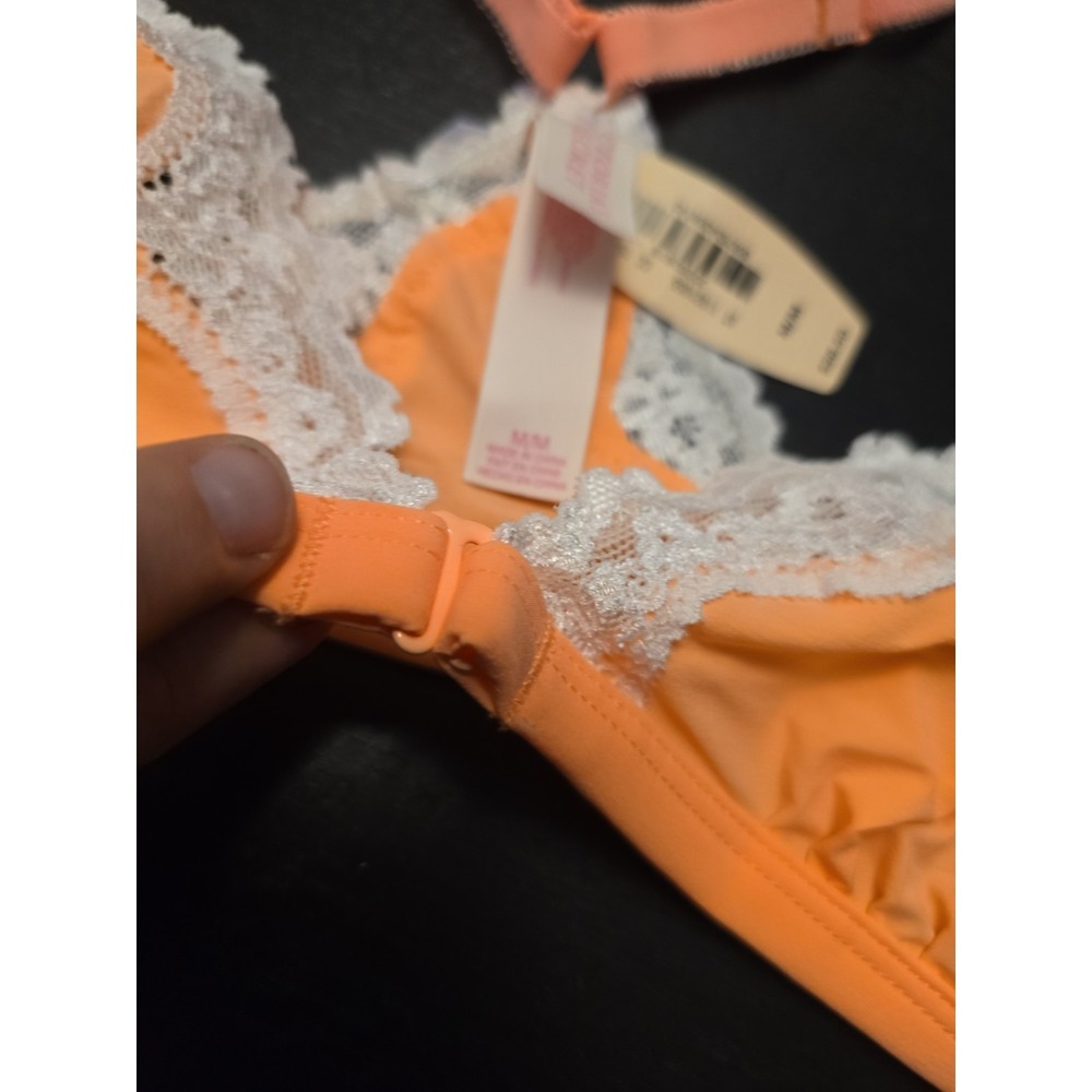 VICTORIA'S SECrET Medium BRALETTE LACE Orange Peach Front Close cute Comfy - Picture 3 of 9